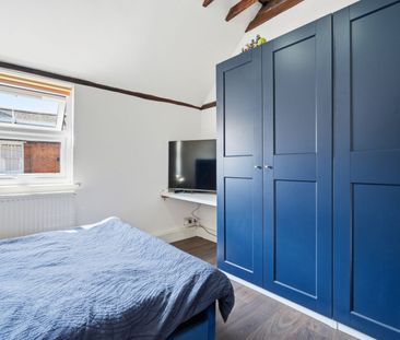 2 Bedroom Mid Terraced House To Rent - Photo 5