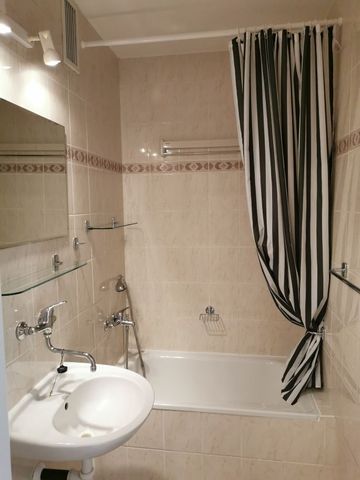 Pronájem bytu 2+kk • 46 m² bez realitkyRoškotova, Praha - Braník - Photo 2