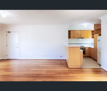 4/177 Oxford Street, Leederville, WA 6007 - Photo 2