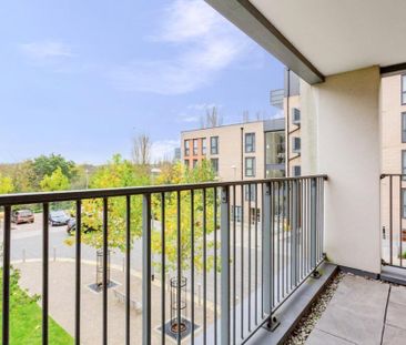 3 bedroom flat to rent - Photo 6