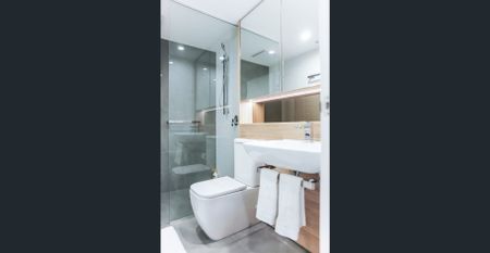 South Bank Unfurnished 1-Bed Apartment for Rent - Photo 4