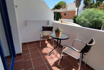 NICE APARTMENT WITH SEA VIEWS 150 METERS FROM THE BEACH IN BENALMADENA FOR RENT FOR LONG TERM