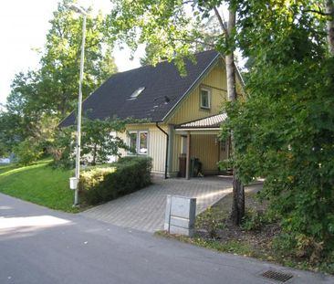 NYRENOVERAD VILLA VID EDSVIKEN - Foto 1