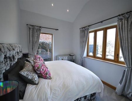 2 Bedroom Detached To Let - Photo 3