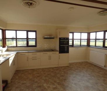 4 bedroom detached bungalow to rent - Photo 6