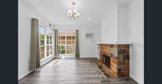 Modern Home in Prime Mount Waverley Location - Photo 1