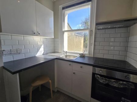 Studio Flat, Beulah Road, CR7 - Photo 3