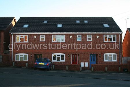 Benjamin Road, Wrexham - Photo 3