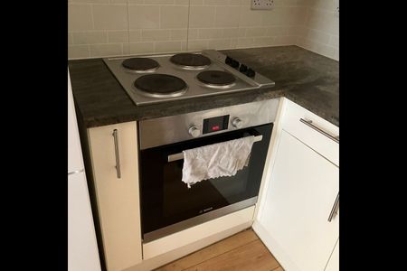 1 Bed Flat, West Hendon Broadway, NW9 - Photo 5