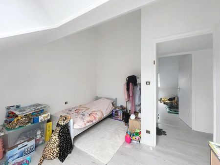 Appartement F4 de 79.69 m² - 3 chambres avec jardin - Photo 3