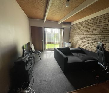 2 Bedroom Unit close to town - Photo 3