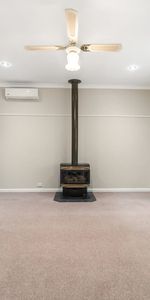 Charming Weatherboard Home in Prime Location - Photo 3