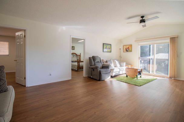 For Lease - 72 Brookheath Lane, Hamilton, Ontario - Photo 1