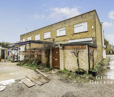 3 bedroom flat to rent - Photo 1