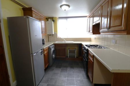 3 bedroom terraced house to rent - Photo 5