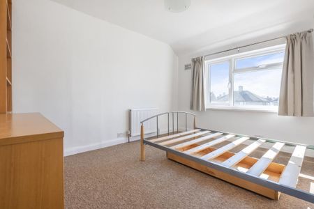 3 bedroom semi-detached house to rent - Photo 5