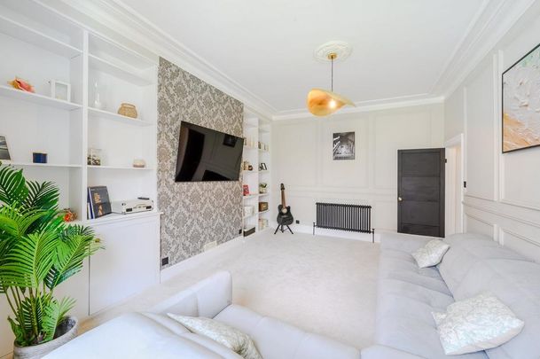 3 bedroom flat to rent - Photo 1