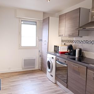 Location Appartement 2 pièces 47m² BLOIS 41000 - Photo 2