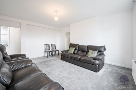 Grand Drive, London, SW20 - Photo 2