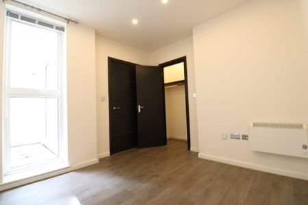 1 bedroom flat to rent - Photo 2