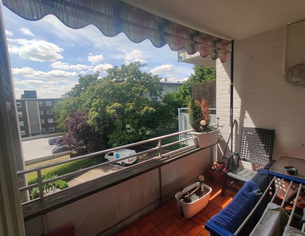 Geräumige 3-Zimmer-Wohnung mit Balkon in ... - Photo 1