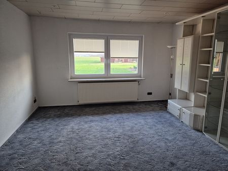 Schöne 3-zimmer-Wohnung mit Wintergarten und Balkon top Lage direkt im Ort - Photo 3