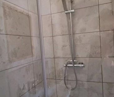 1 bedroom in a house share to rent - Photo 6