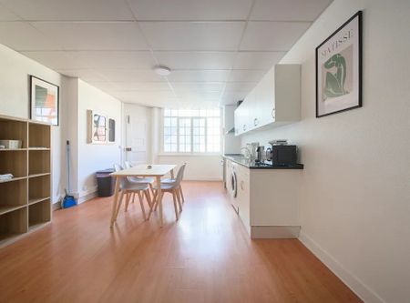 Rua Alexandre Herculano, Lisbon, Lisbon 1150-005 - Photo 5