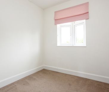 5 bedroom semi-detached house to rent - Photo 5