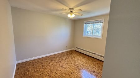 421 West Street, Orillia - Photo 5