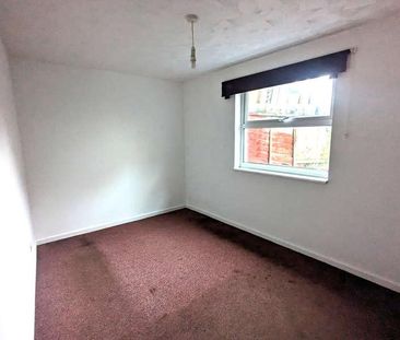 Shanklin, Isle Of Wight, PO37 - Photo 2