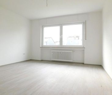 Frisch renovierte 3-Zi.-Whg. mit neuem Bad und neuem Boden - Foto 1