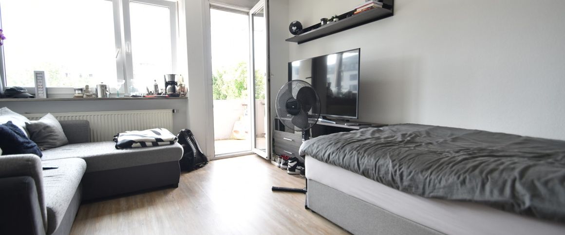 *Top-Start in Stuttgart!* Gepflegtes 1-Zimmer-Apartment mit Balkon in beliebter Wohnlage! - Photo 1