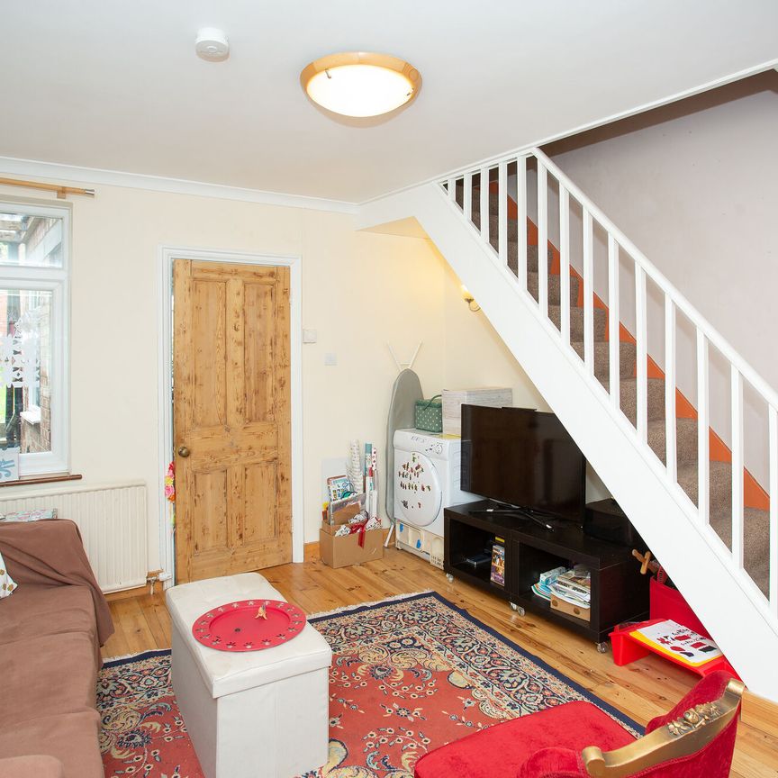 2 bedroom end terraced property to rent, Available unfurnished from 30/04/2025 - Photo 1