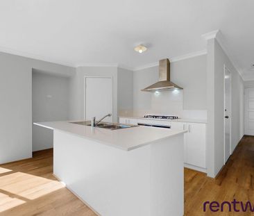 Spacious home with large yard - Photo 6