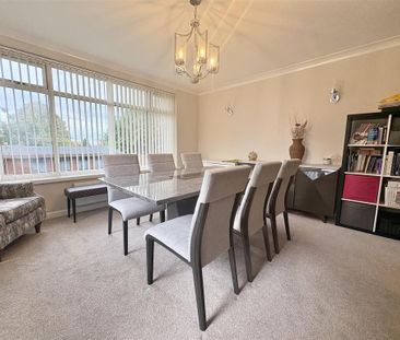 4 bedroom detached house to rent - Photo 2