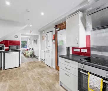 1 bedroom in a house share to rent - Photo 6