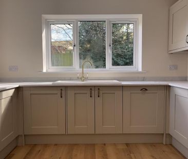 4 bedroom detached house to rent - Photo 6
