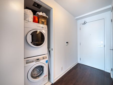 For Lease - 14 York Street Unit# 4304, Toronto, Ontario - Photo 3