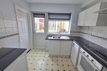 The Avenue - Photo 4