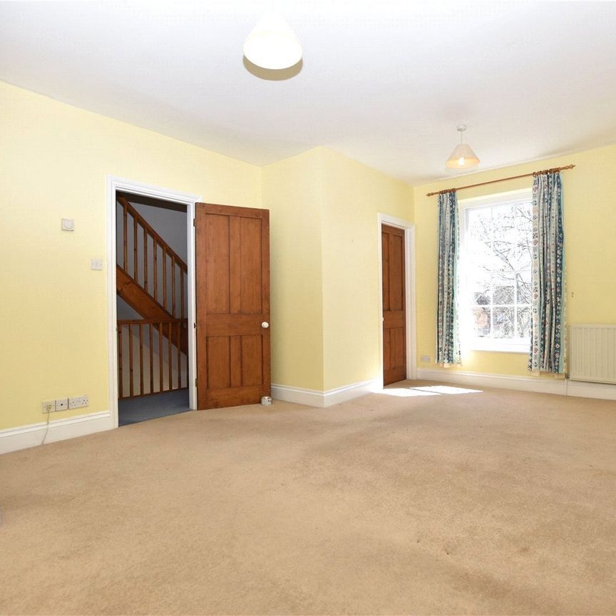 Trinity Road, Taunton, TA1 - Photo 1