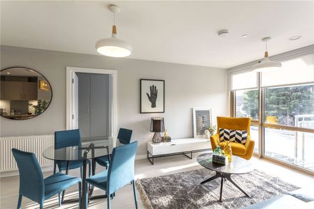 Swiss Cottage - Photo 2