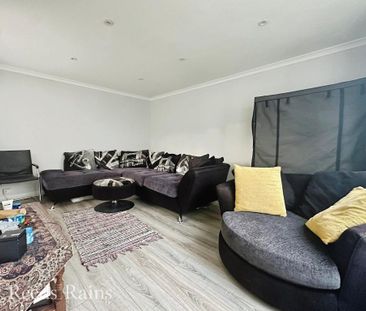 3 bedroom bungalow to rent - Photo 1