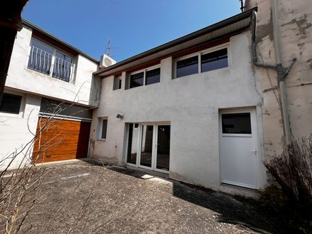 Location Appartement 3 pièces 131m² - Photo 4