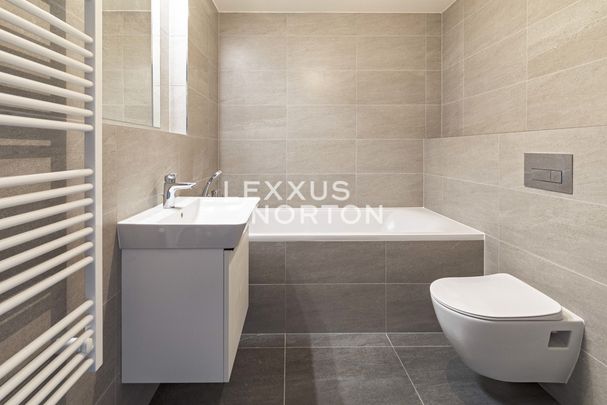 Apartment for rent, 2+kk - 1 bedroom, 56m - Photo 1