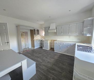 3 bedroom detached house to rent - Photo 4