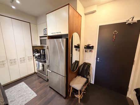 For Lease - 1 Valhalla Inn Road Unit# 211, Toronto, Ontario - Photo 3