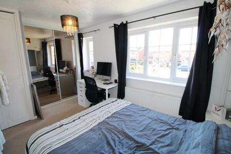 3 bedroom detached house to rent - Photo 3