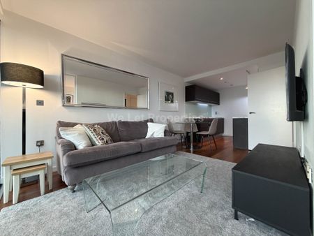 Price £1,800 pcm - Available 12/12/2025 - Furnished - Photo 2