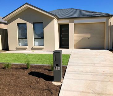 Modern 3 Bedroom Home in Munno Para West - Photo 5